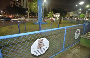 Primeiro 'cachorródromo' de Salvador é inaugurado em praça do Imbuí